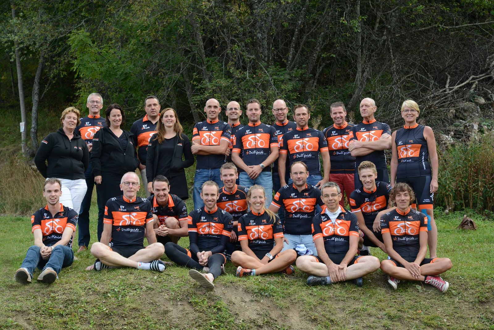 Cycling for Others fietst voor Stichting Ontmoeting